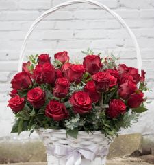 Корзина с цветами 55 роз