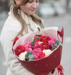 Страстный поцелуй M