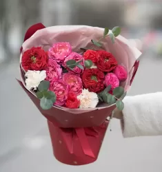 Страстный поцелуй M